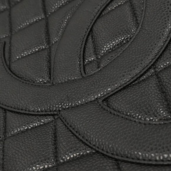 Chanel Black Calfskin Medallion Tote Handbag 155095 - Picture 7 of 10